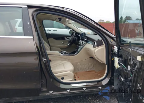 2017 Mercedes-Benz C 300 Luxury 4Matic from USA, damaged, VIN 55SWF4KBXHU183661